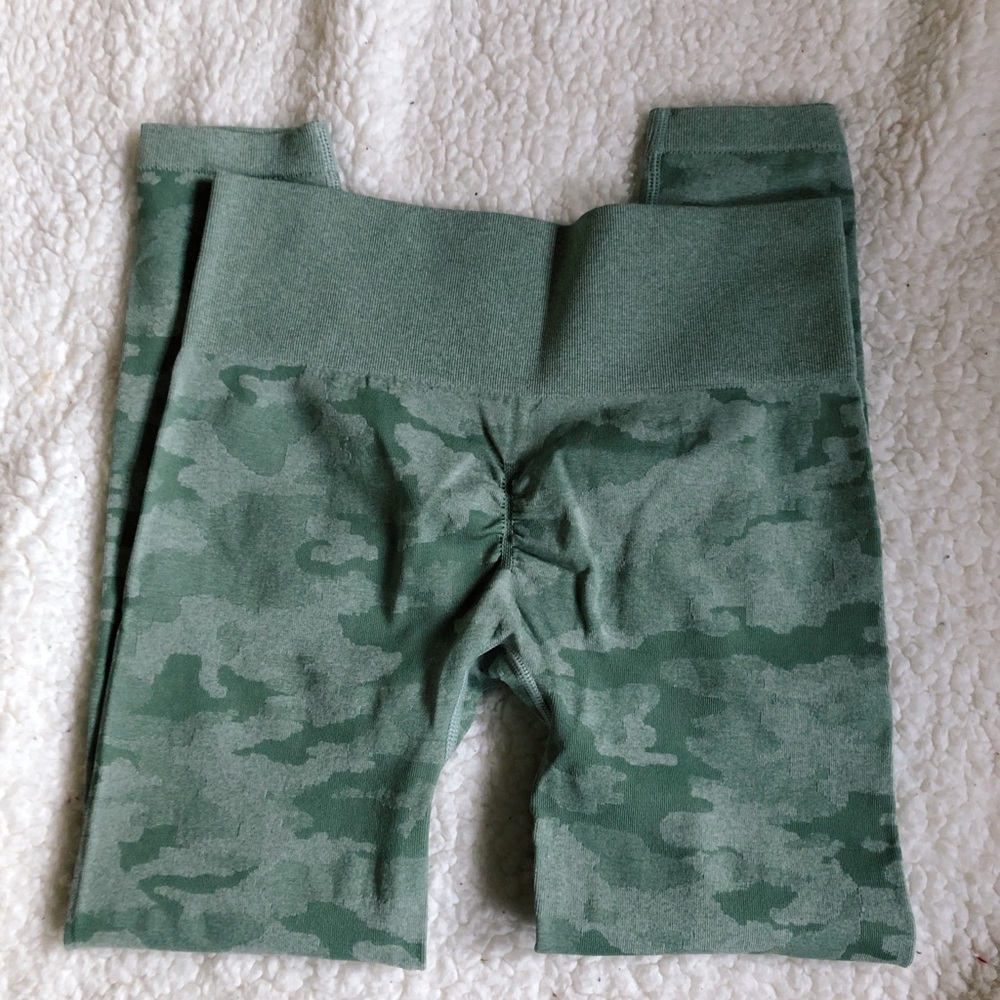 🍑 NEW Camo Seamless leggings Green/Large - Picture 3 of 8